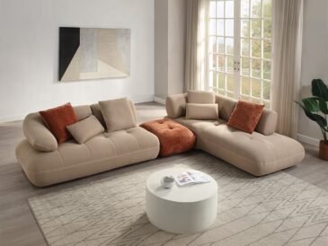 Carrick Sectional Sofa w/6 Pillows